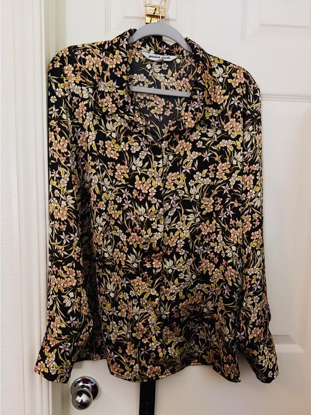 Garnet Hill Black Floral Button-Down Shirt